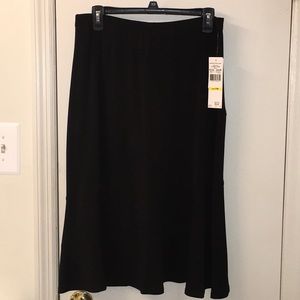 Black Alfred Dunner skirt